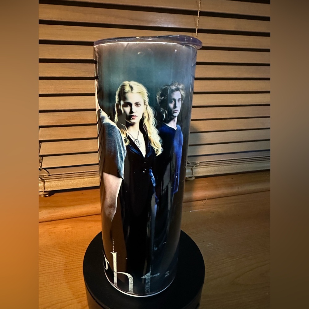 Vampire Tumbler - Picture 3 of 3